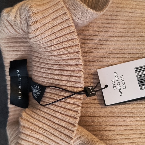 H Halston Cut Out Pullover Size M Color Tan - Picture 9 of 12
